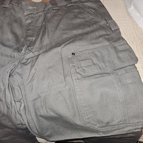 Duluth Firehose Relaxed Fit Cargo Pants - Picture 3 of 4